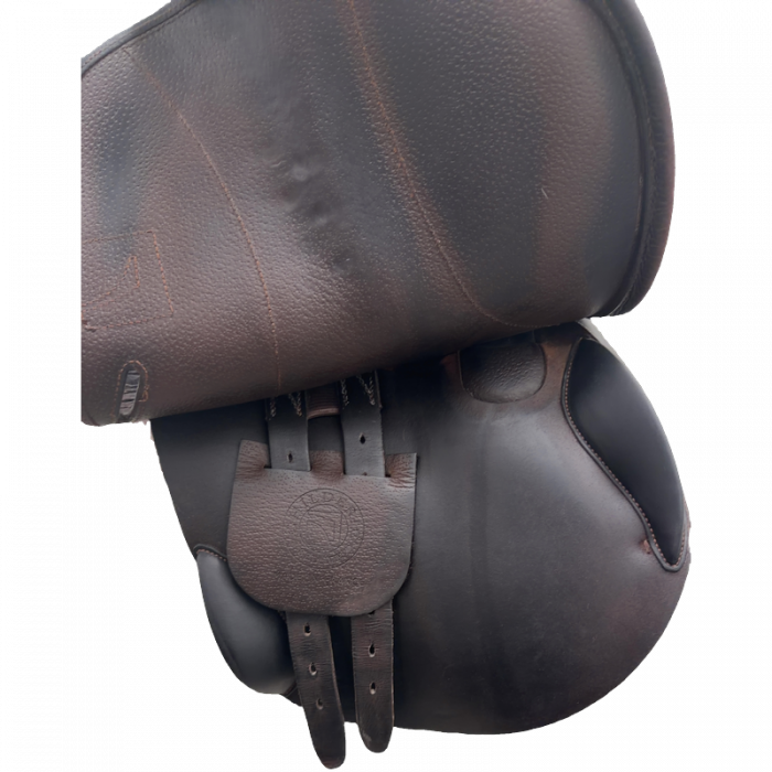 17" Childeric Saddle